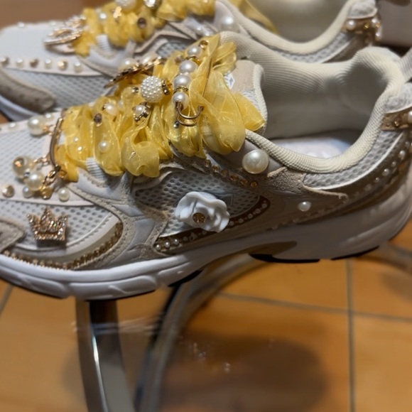 Avia Women's Sneakers - Blue, Brown, Green, Yellow, Cream - Picture 8 of 8